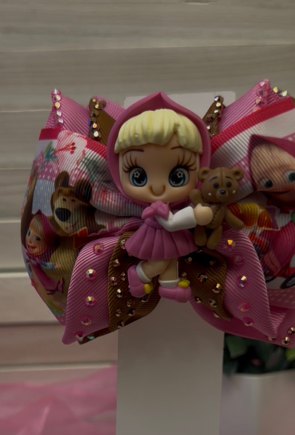 Two different, Marshals bear hair bow to pick