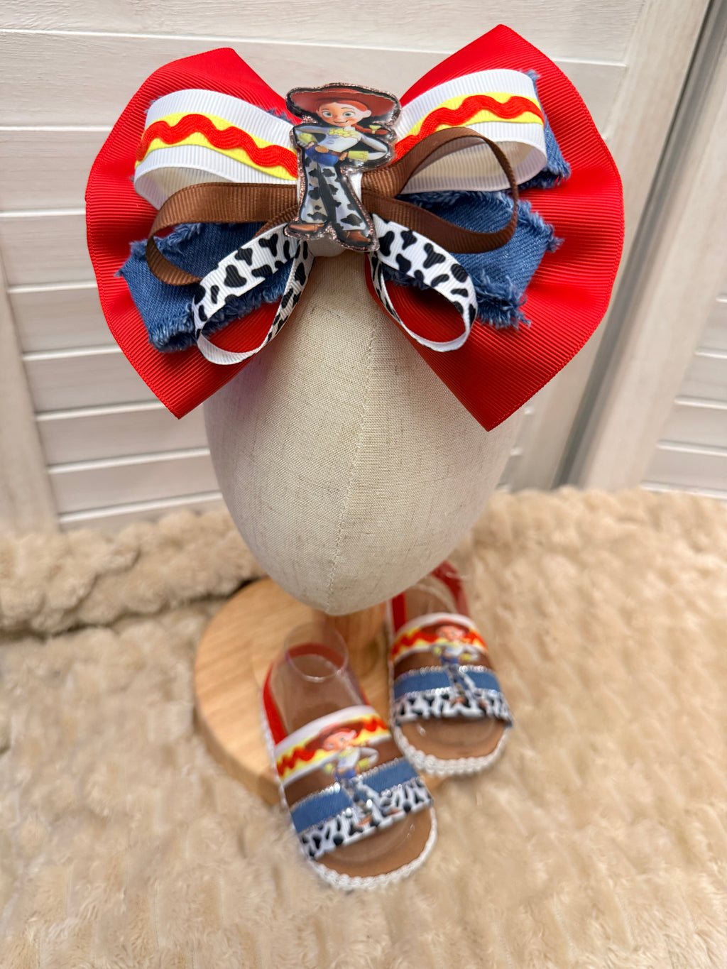 Jessie from Toy story set for Baby.