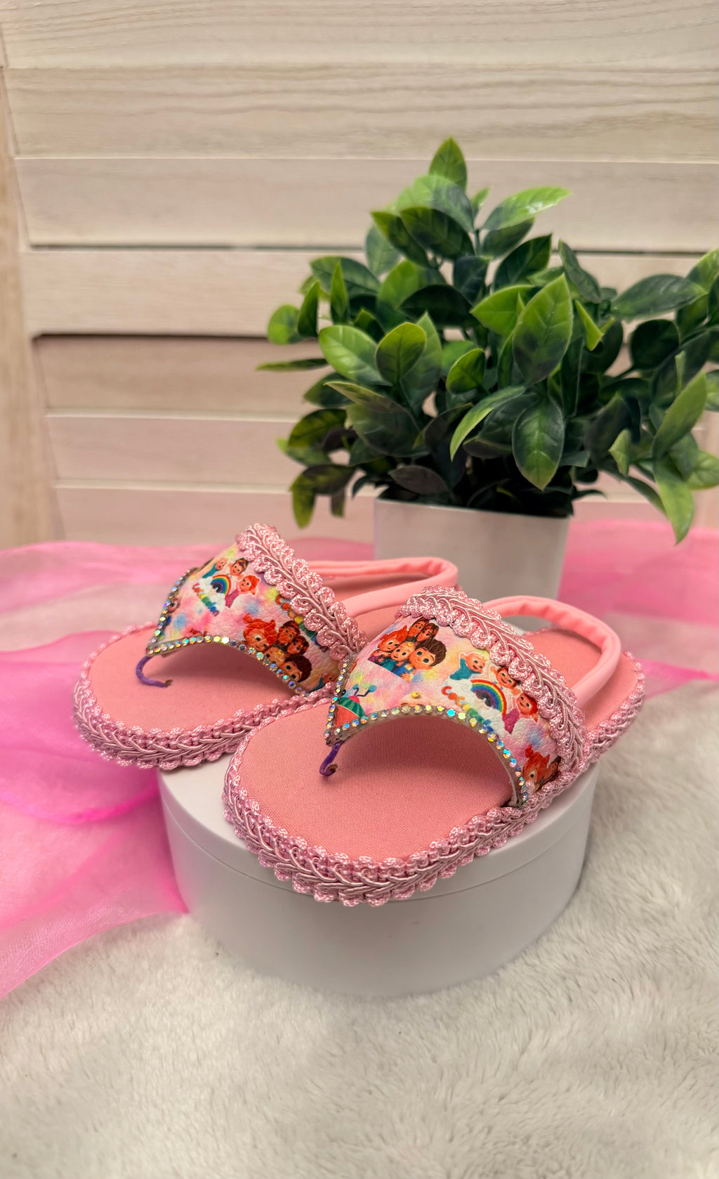 Baby headband and sandals size 6 to 9 months