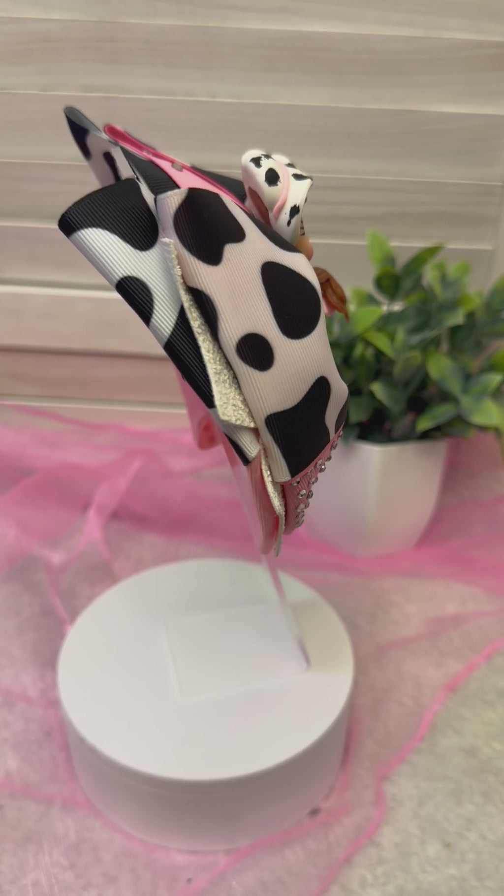 Cowgirl / cow hair bows, Two different style to pick from.